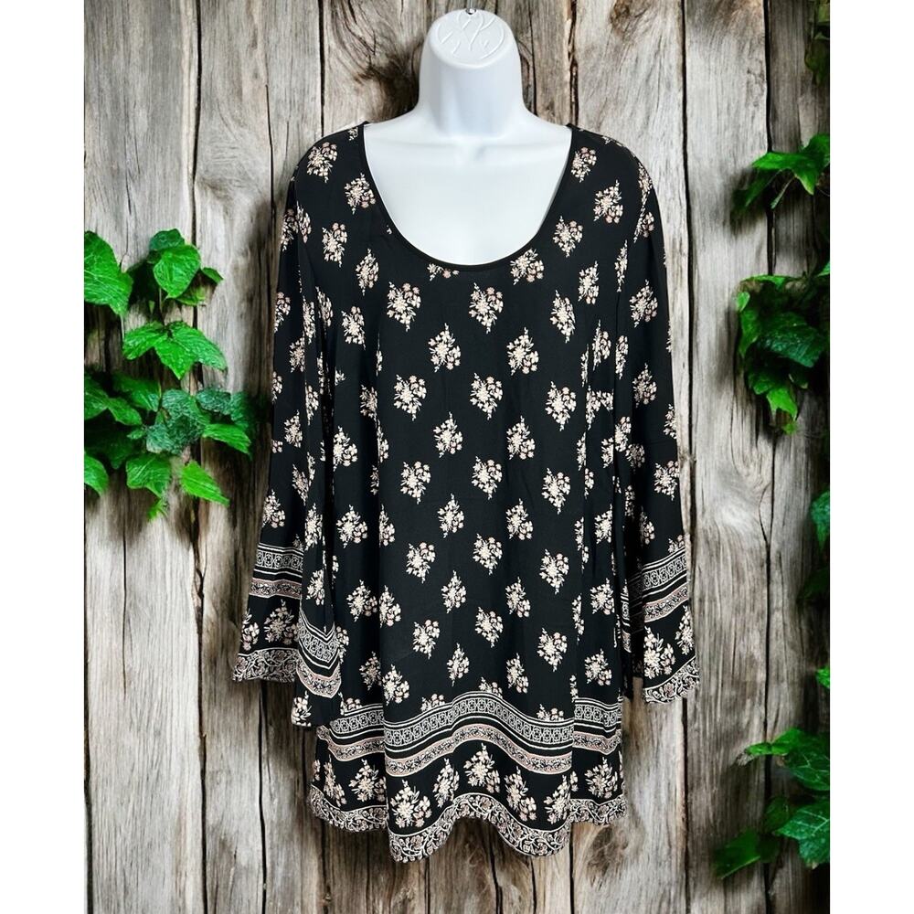 Boho Mini Dress Sz M Floral Long Bell Sleeves Open Back Loose A-Line Hippie